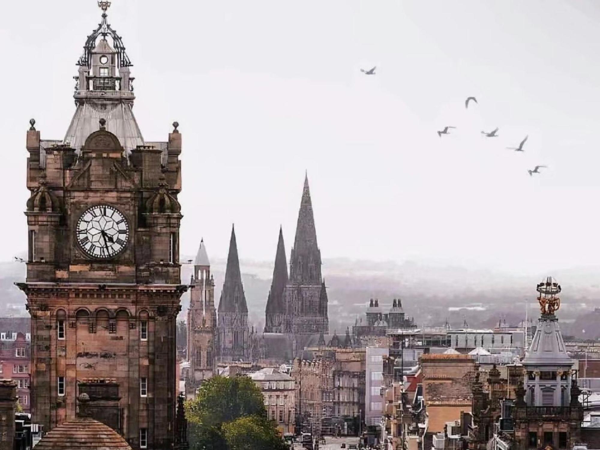 E'Holidays Edinburgh Exterior photo