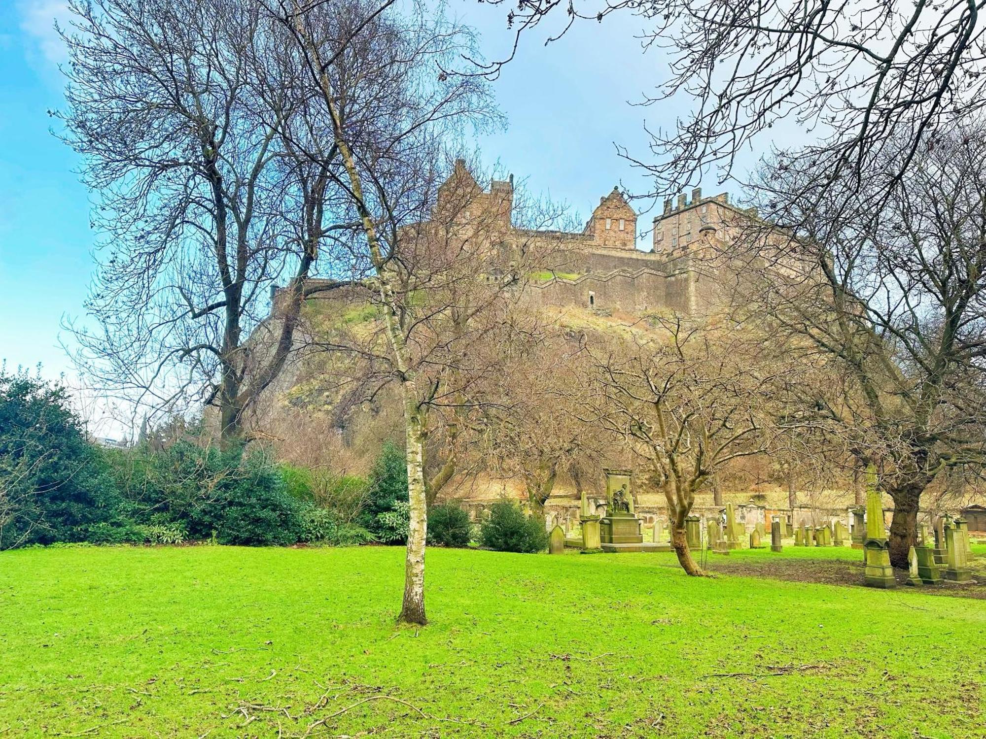 E'Holidays Edinburgh Exterior photo